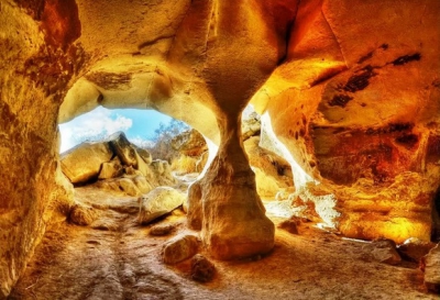 Мегалитические пещеры Бет Гаврин