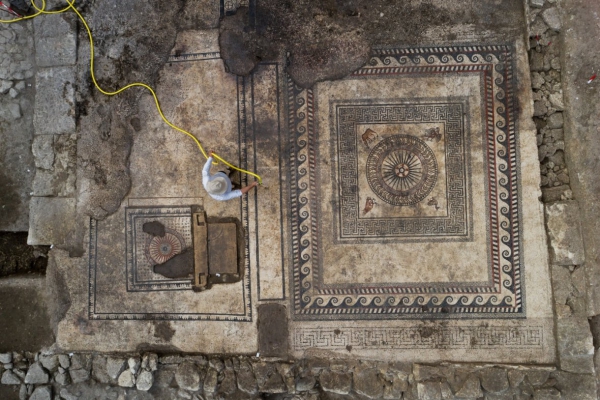 На юге Франции нашли римский дом с мозаиками