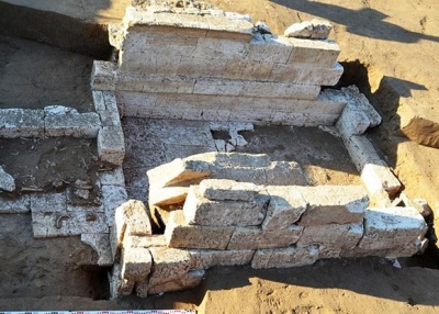 На Тамани археологи нашли каменный склеп III века до н.э.
