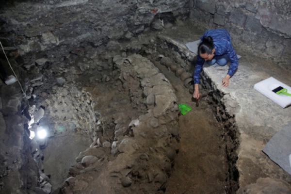 Башню из человеческих черепов раскопали в Мексике