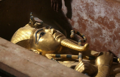 Кинжал Тутанхамона имеет инопланетное происхождение
