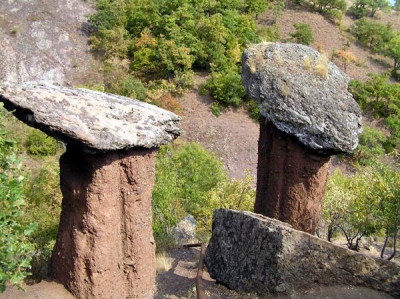 Каменные грибы урочища Сотера