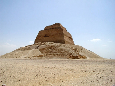 Пирамида в Медуме