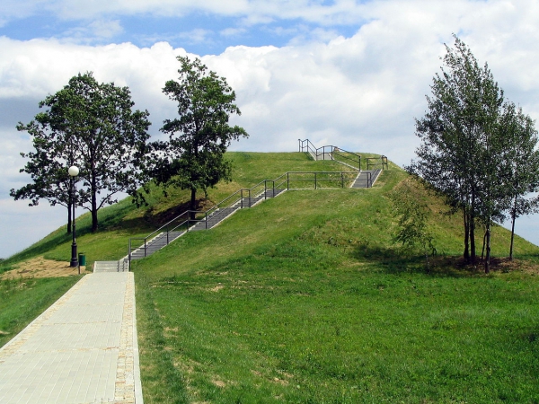 Татарский курган (Tatar Mound)