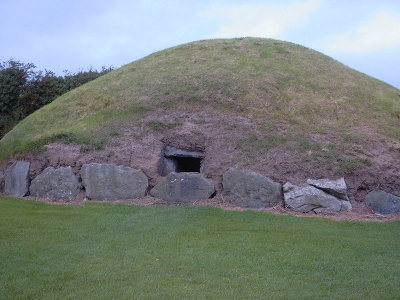 Наут (Knowth)