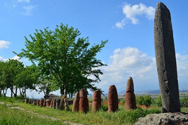Змеиные камни: вишапы Армении