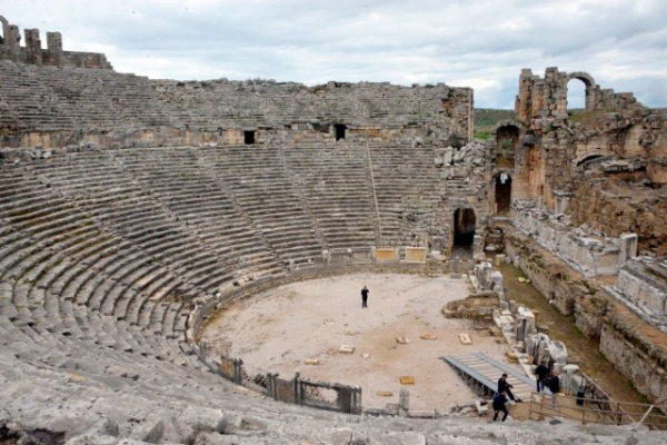В Турции восстановят античный город Перге