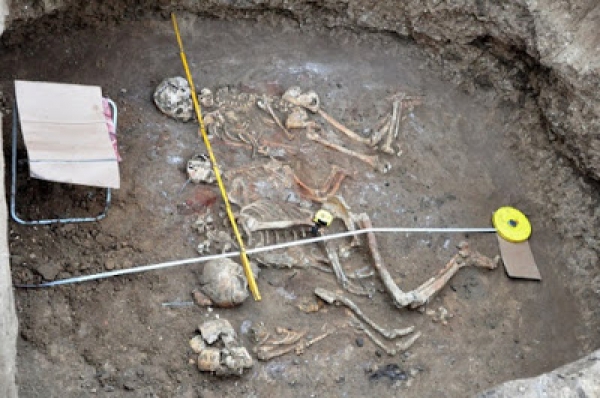 Ростовские археологи нашли захоронение под «Парижем»