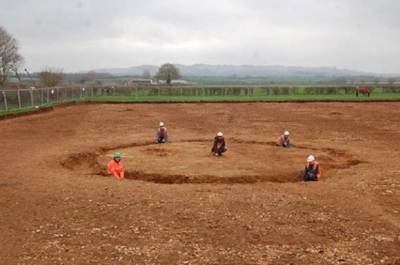 В Великобритании раскопали святилище каменного века (фото: Archaeology Warwickshire)