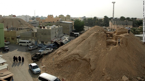 Курганы Buri и A’ali