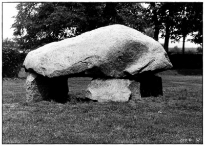 Дольмен в Барвице (Dolmen z Barwic)