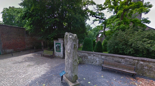 Менгир Saint-Symphorien (Polissoir stone)