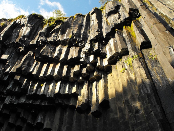 Свартифосс (Svartifoss) 
