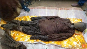 В Китае строители откопали две мумии в хрустальных гробах