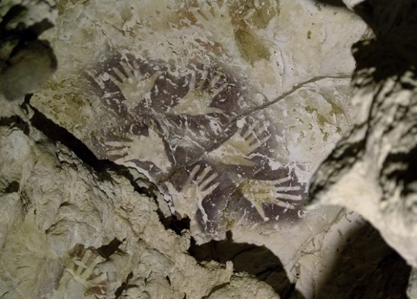 В Индонезии нашли наскальные рисунки возрастом 40 тысяч лет