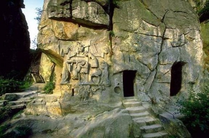 Комплекс Экстернштайне