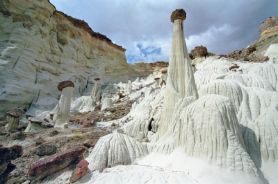 Каменные грибы Wahweap Hoodoos