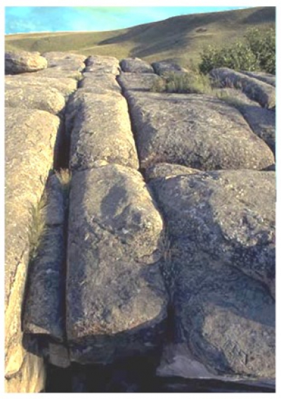 Камни Форт Уолш (Cypress Hills stones)