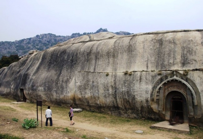 Мегалитические Пещеры Барабар (The Barabar Caves)