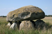 Дольмен &quot;Камень Тролля&quot; (Trollasten Dolmen / Trollasten Dös, Stora Köpinge)