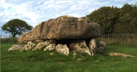 Дольмен Ллингви (Lligwy Burial Chamber - Dolmen)