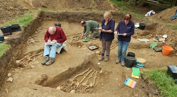 Скелет женщины племени гуннов и ее украшения нашли археологи в Бурятии