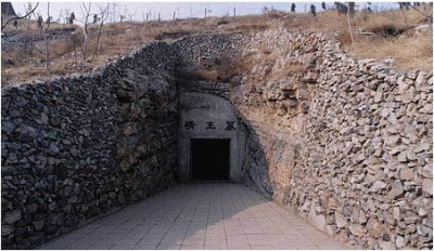 Гробницы Маньчэн / Tombs of Han at Mancheng