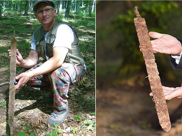 На границе с Калининградской областью нашли меч 4-го века