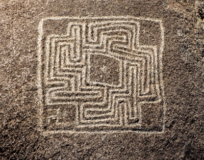 Писаный Камень Hemet Maze Stone 